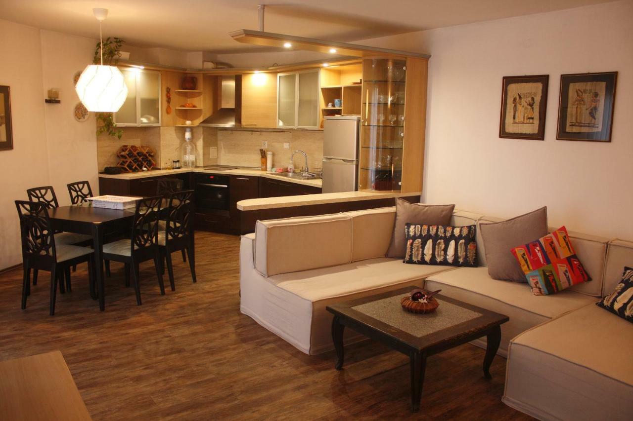 פלובדיב Central Square Apartment מראה חיצוני תמונה